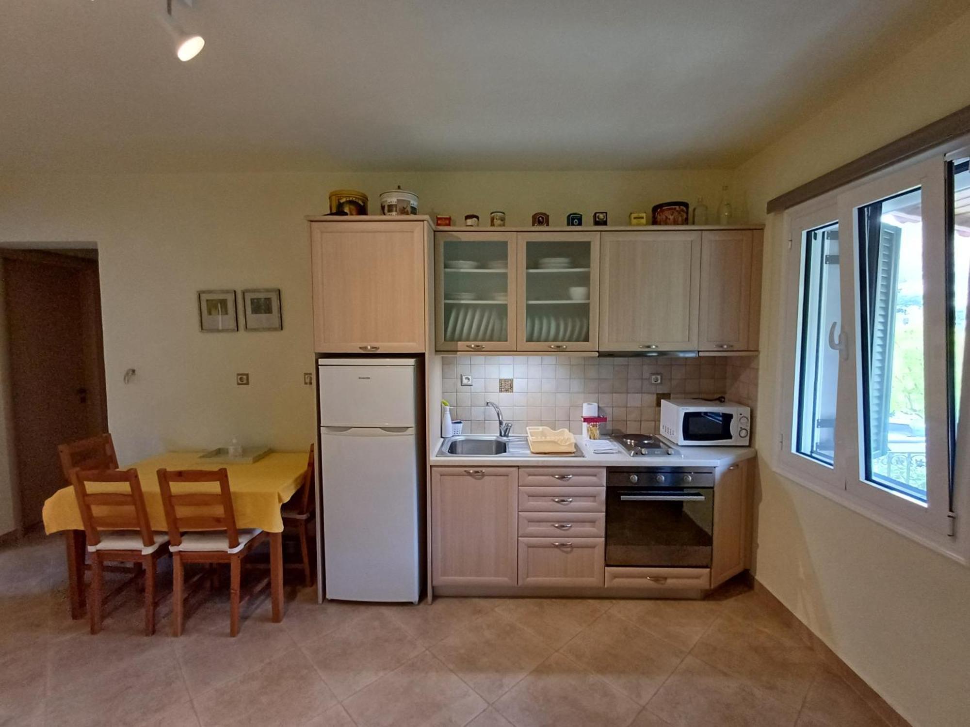 Ktima Pyroessa Apartments - Yellow Apartment Thanos Exterior foto